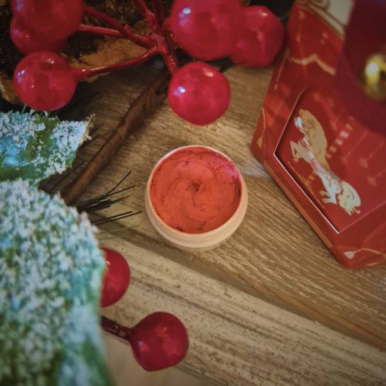DIY Tinted Lip Balm Recipe