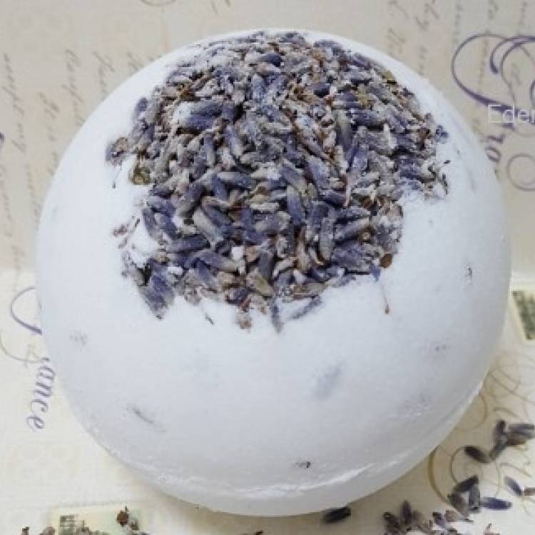 DIY lavender bath bomb